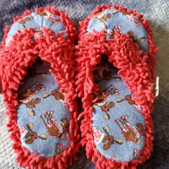 Lazy One Slippers - Picture 2 of 4
